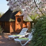 Dinas Damkar Jombang Hapus Sarang Tawon di Area Industri